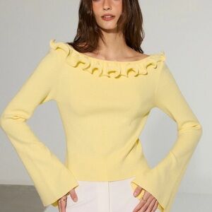 NWT Commense Off-the-Shoulder Ruffled Collar Flared Sleeve Yellow Sweater - Sz L